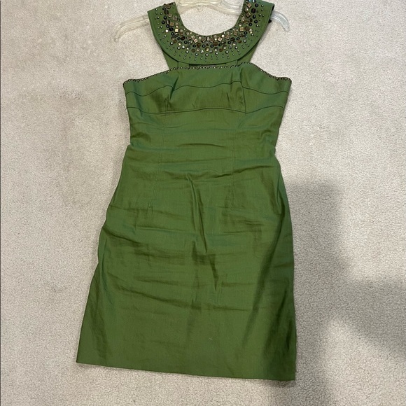 Adrianna Papell dress beaded collar size 6 in good preowned condition. - Picture 7 of 8